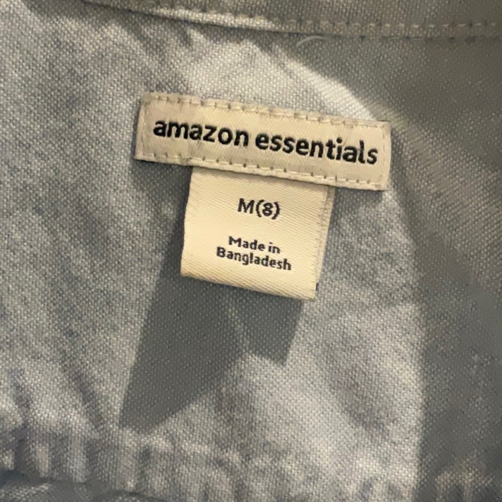 🦜Amazon Essentials uniform button down top - Picture 2 of 4